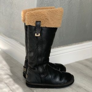 UGG BOMBER BOOTS BLACK 7 ALL LEATHER
